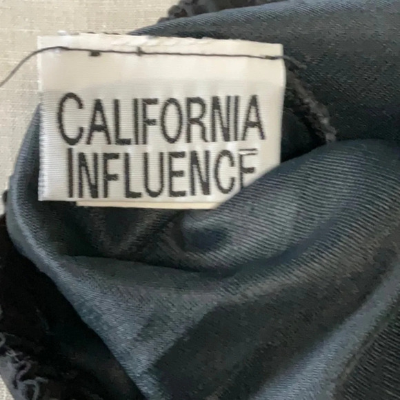 California Influence - Picture 3 of 5